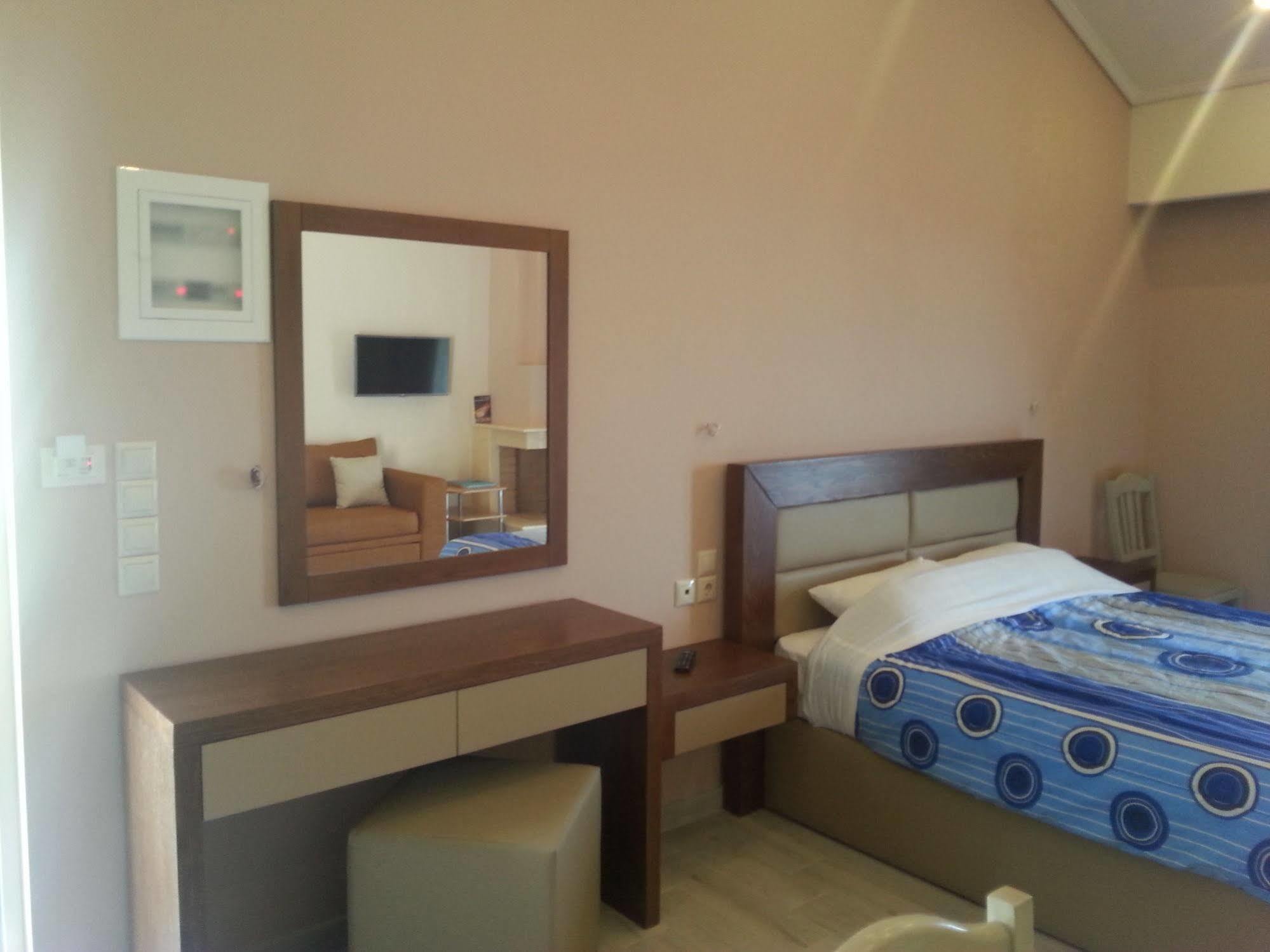 Giannis Village Resort Astakos Ngoại thất bức ảnh